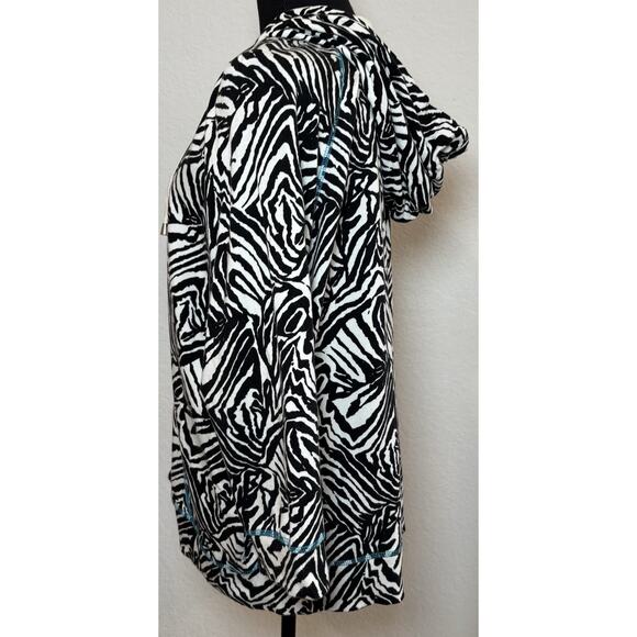 Zenergy by Chico's Zebra Stripe Hooded Full Zip Jacket 3/4 Sleeves Size 3 (XL) - Picture 2 of 4